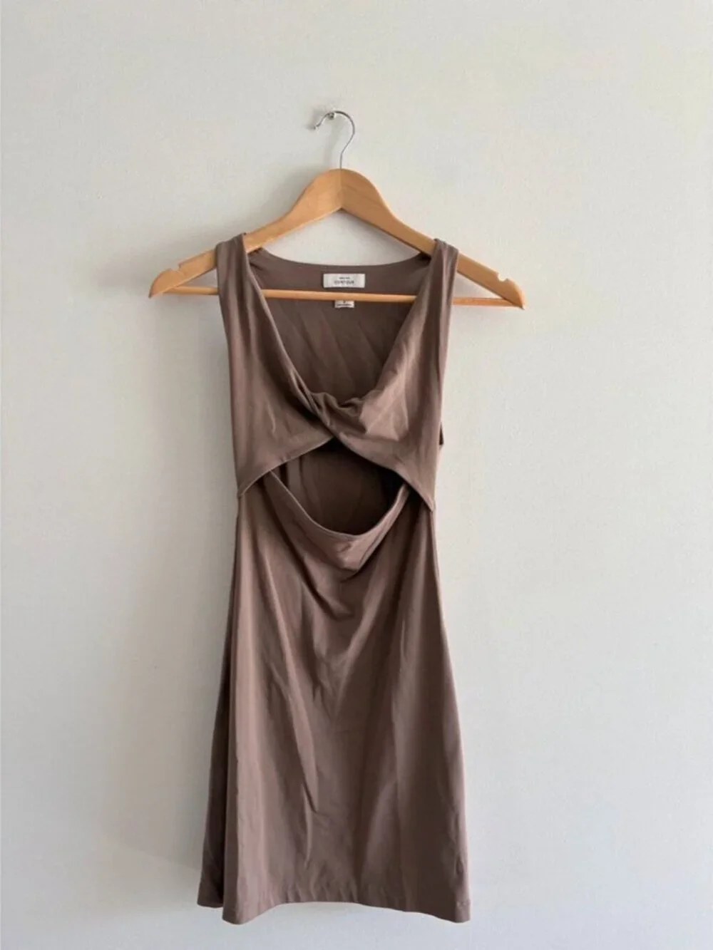 Aritzia Babaton Mantel Contour Midi Dress Cutout Taupe Tan Brown Size Small - Picture 2 of 4